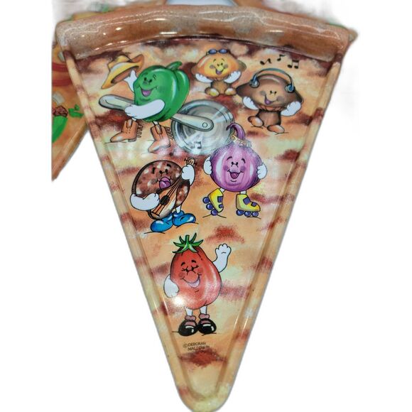 1990s VTG (set of 3) Deborah Mallow Pizza Face Veggie Character Plastic Plates - Picture 4 of 5